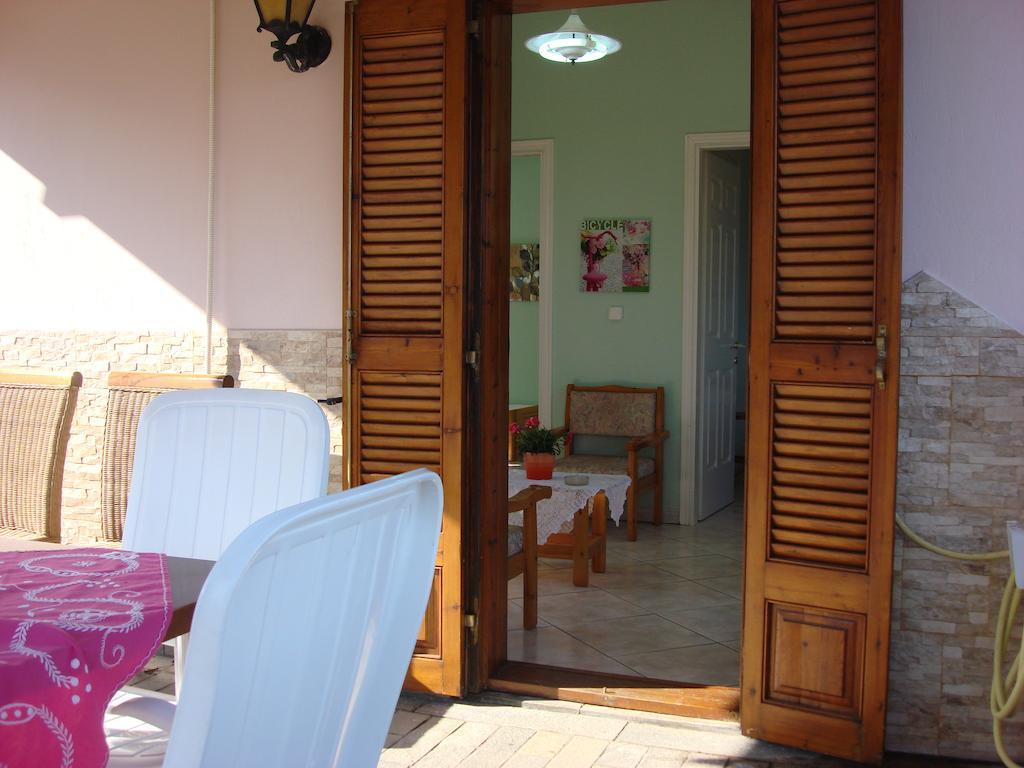 Villa Melina 2 基尼拉 客房 照片